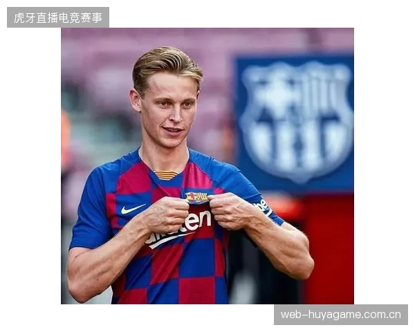 阿贾克斯补强后腰力量：战略升级的序幕